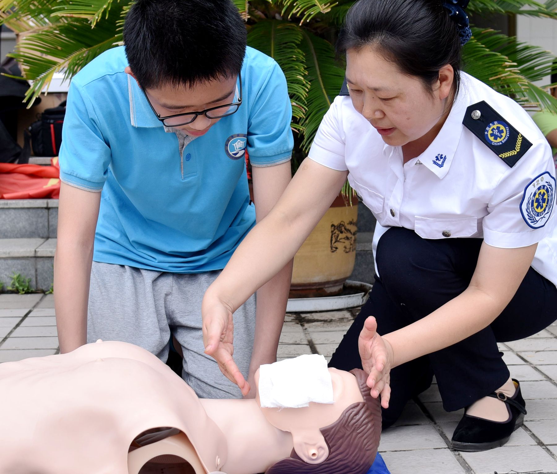 南阳市120急救中心防溺水培训进学校走进市实